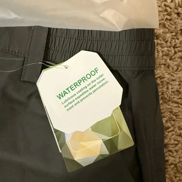 Men’s waterproofs cargo shorts size extra large gray - Picture 3 of 6